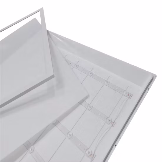 Iluminación de oficina Alto brillo 60X60 CCT Lámpara de paneles de techo LED 36W 40W Panel de luz LED retroiluminado IP54 con CE CB